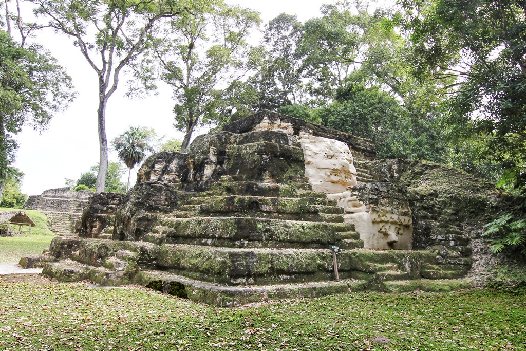 Solsticio pirámide maya